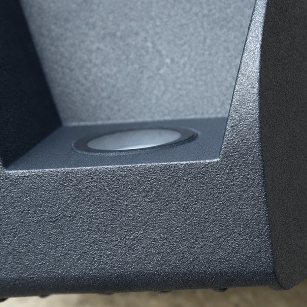 Black outdoor wall light lens detail